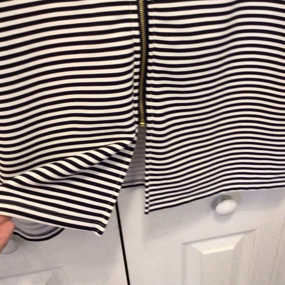 Cato Womens Navy Blue Striped Zip Back Knee Length Pencil Skirt Size 20W - Picture 3 of 5
